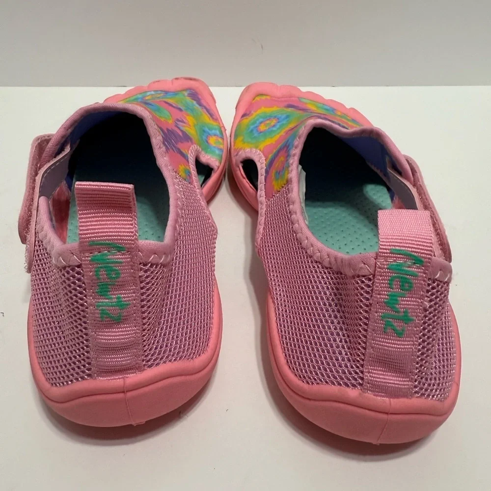 Vibrant Pink Tie-Dye Kids Water Shoes Sz 4/5 youth.